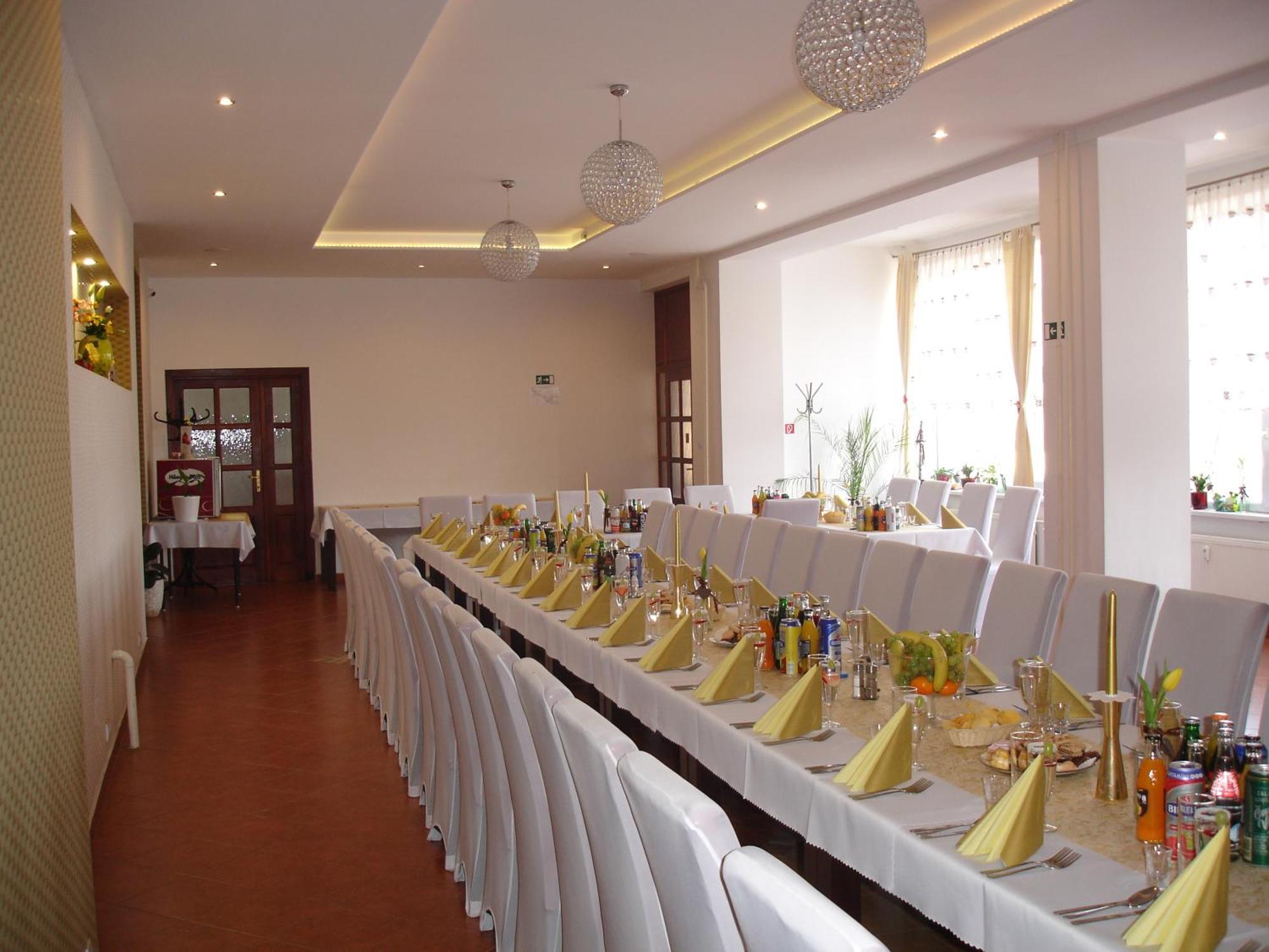 Hotel Gula Batizovce ภายนอก รูปภาพ