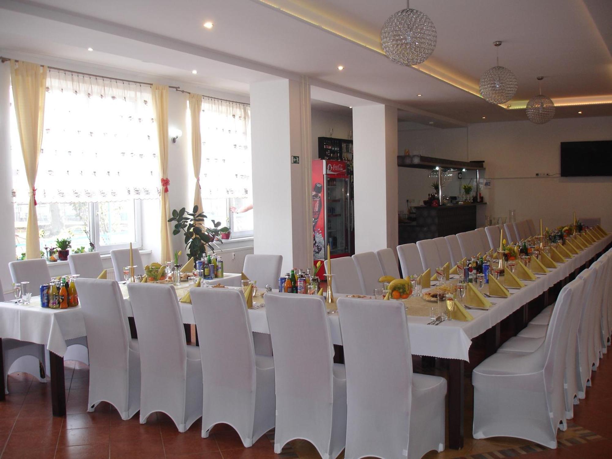 Hotel Gula Batizovce ภายนอก รูปภาพ