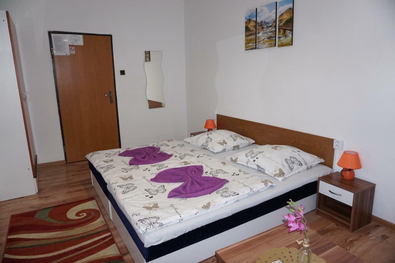 Hotel Gula Batizovce ภายนอก รูปภาพ